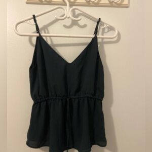 Aritiza blouse in dark green